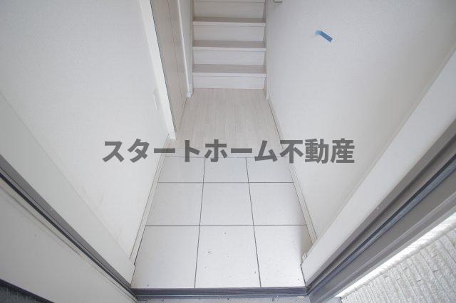 ＪＲ徳島線 蔵本駅 徒歩15分 2階建 築13年の玄関写真