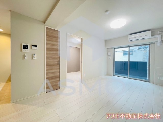 居室・リビング　同マンション別部屋　参考写真