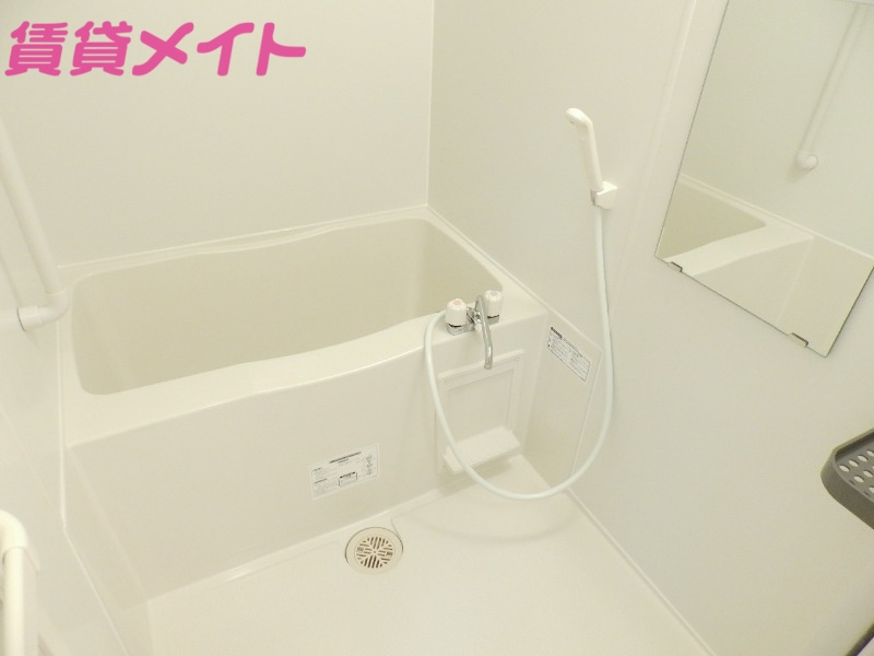 バス・シャワールーム　別部屋参考写真です