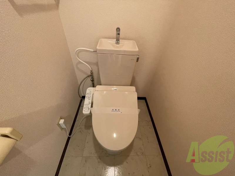 トイレ　こちらはトイレになります。ウォシュレット付きです。