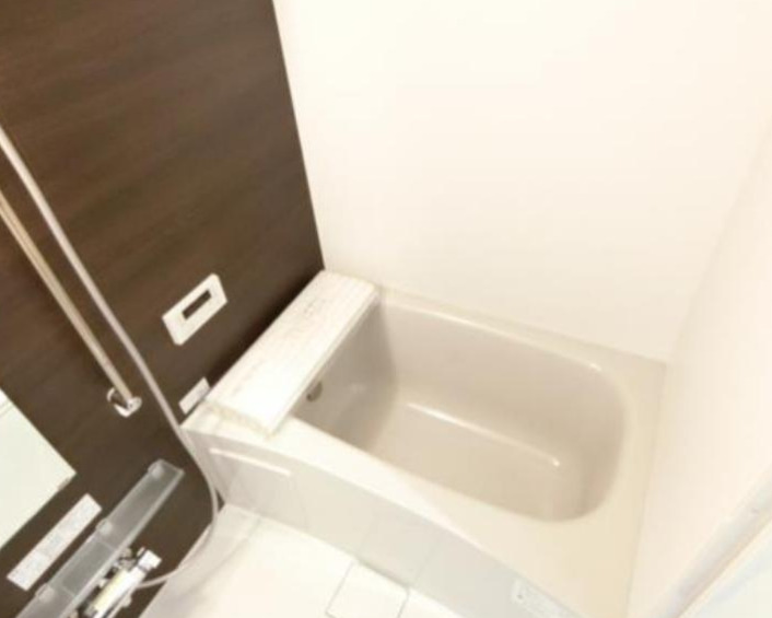 バス・シャワールーム　別部屋の画像を使用しております。