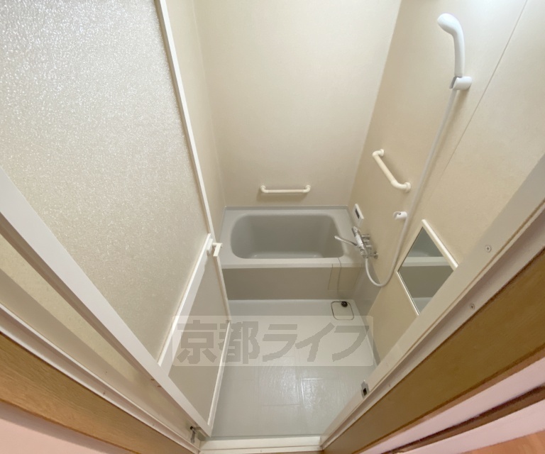 太秦堀ヶ内貸家の風呂写真