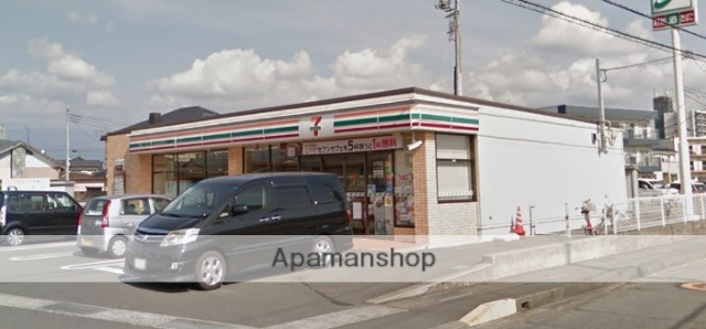 コンビニ　セブンイレブン（コンビニ）まで662m