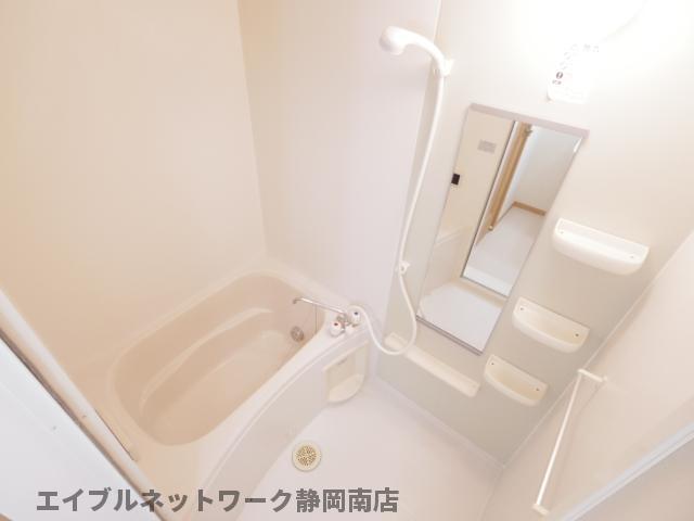 バス・シャワールーム　きれいなお風呂です