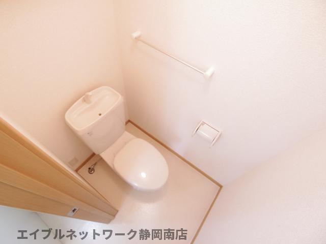 トイレ　シンプルで使いやすいトイレです
