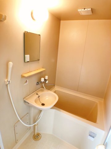 バス・シャワールーム　2Fバスルーム★