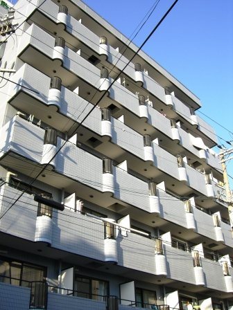 【ウインライフ滝井の建物外観】