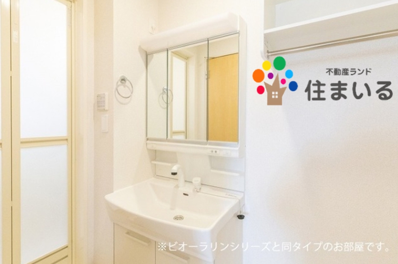 洗面設備　※写真は同型タイプとなります