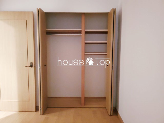 収納　各居室に収納完備