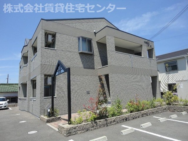 和歌山市木ノ本のアパートの建物外観