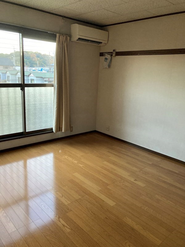 居室・リビング　他号室