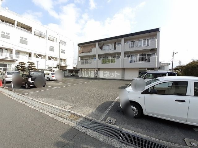 【府中市府川町のマンションの建物外観】