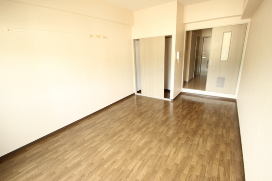 居室・リビング　※別部屋の写真です