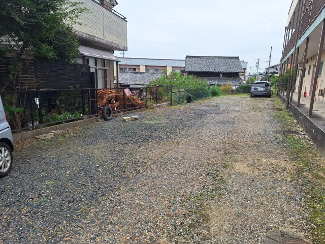 駐車場　車をお持ちの方に嬉しい駐車場付きの物件です