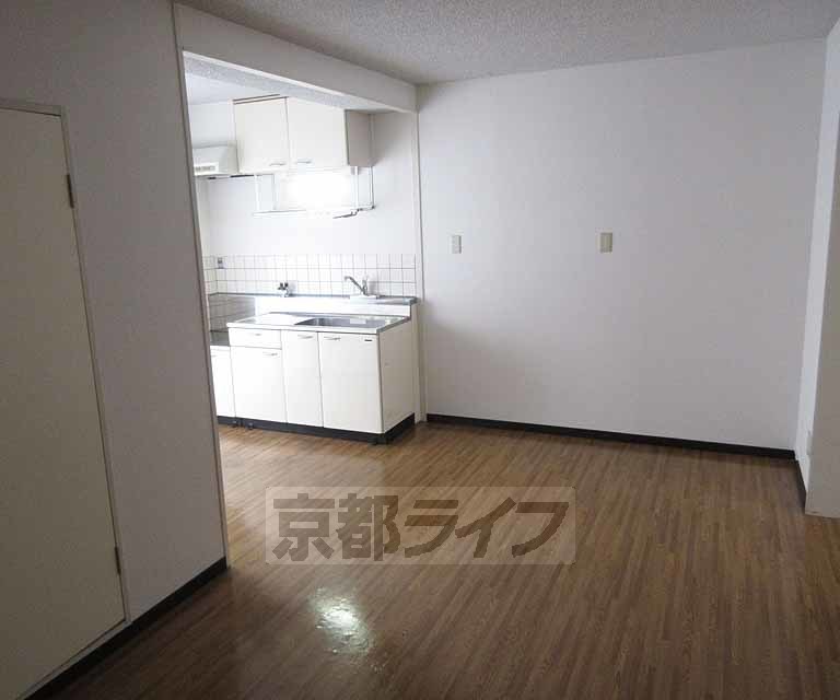 居室・リビング　落ち着く雰囲気のお部屋です！