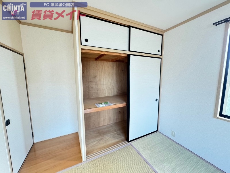 収納　同型参考写真