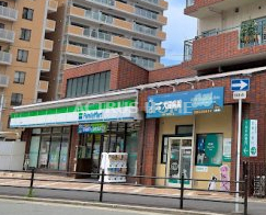 コンビニ　ファミリーマート 長柄店（コンビニ）まで203m