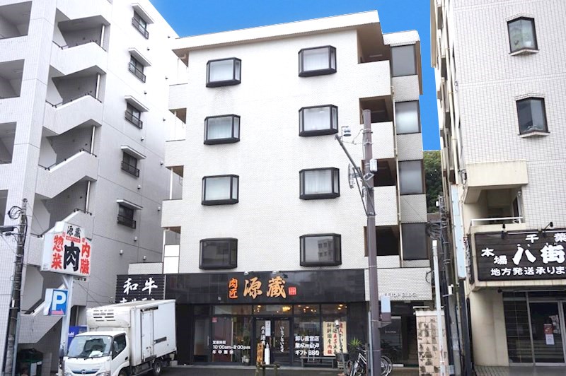 建物外観　八柱駅徒歩４分（３２０ｍ）