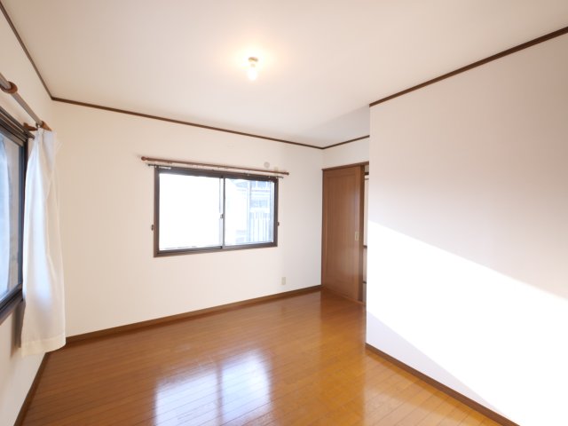 その他部屋・スペース　落ち着いて過ごせるお部屋なので、寝室にいかがでしょうか