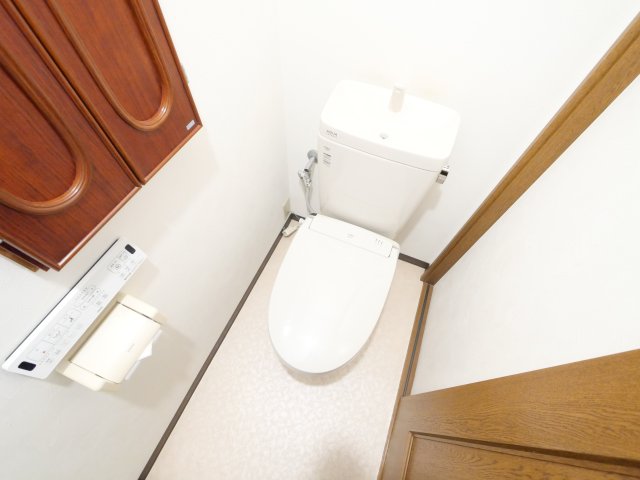 トイレ　落ち着いたトイレです