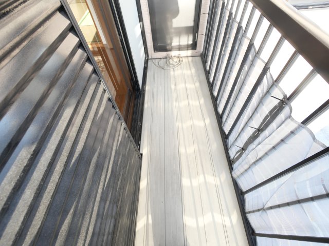 バルコニー　陽当たり良好なバルコニーです