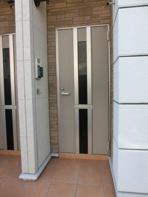 セキュリティ　モニター付きインターホンが付いてます。