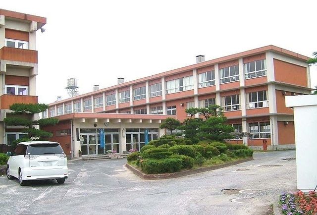 小学校　福生東小学校（小学校）まで1300m