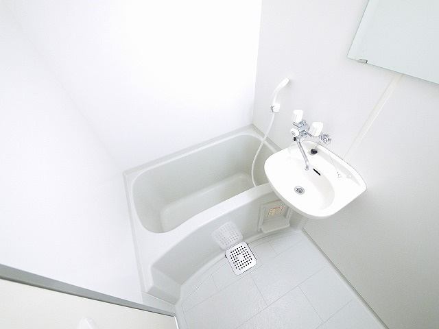 バス・シャワールーム　お風呂です