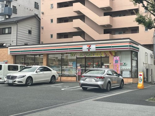 コンビニ　セブンイレブン 名古屋正木2丁目店（コンビニ）まで122m