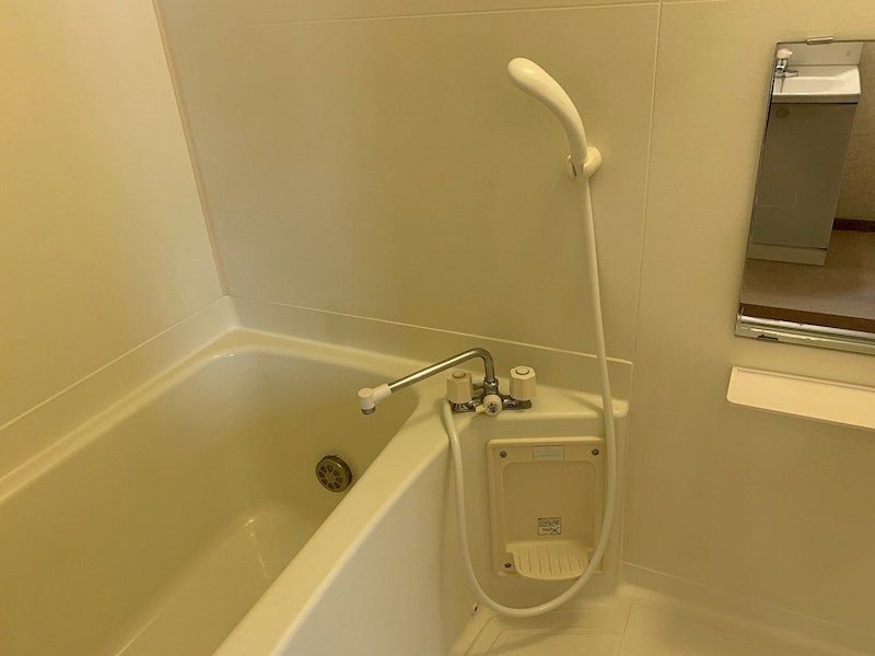 バス・シャワールーム　反転間取参照