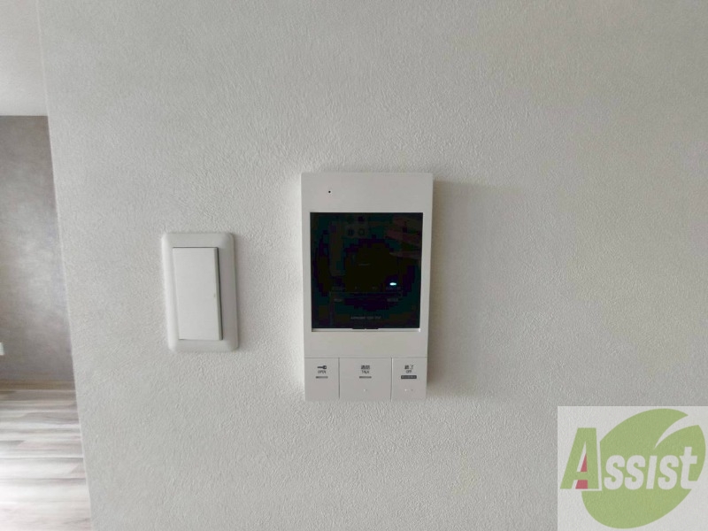 セキュリティ　モニタ付インターホンでセキュリティ面も安心です。