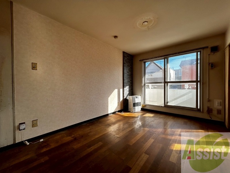 居室・リビング　広くてきれいなリビングです！快適に過ごせそうですね。