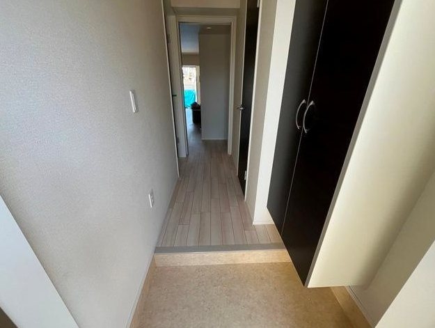 玄関　※建築中のため参考イメージ