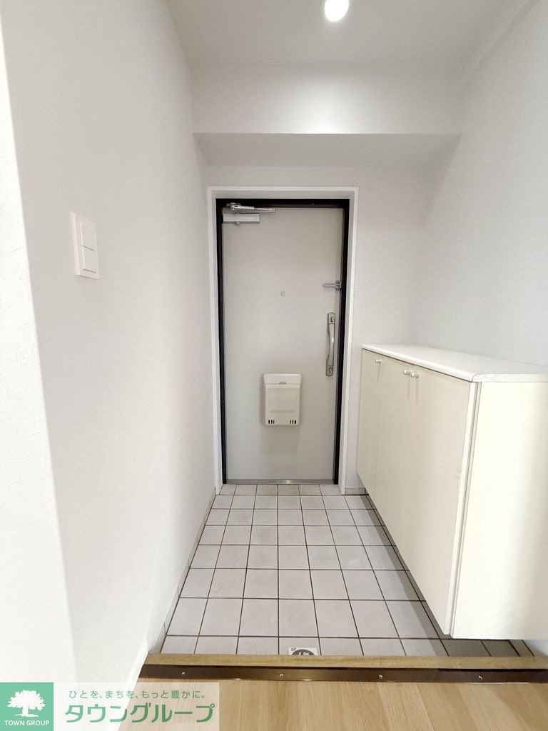 玄関　タウンハウジング調布店まで♪