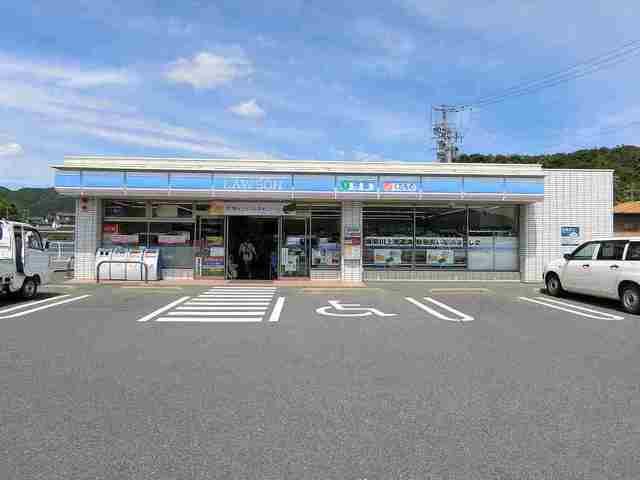 コンビニ　ローソン　揖斐川上南方店（コンビニ）まで611m