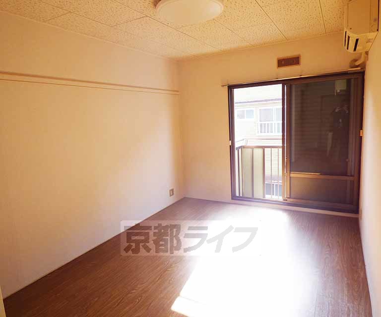 居室・リビング　太秦天神川徒歩圏内