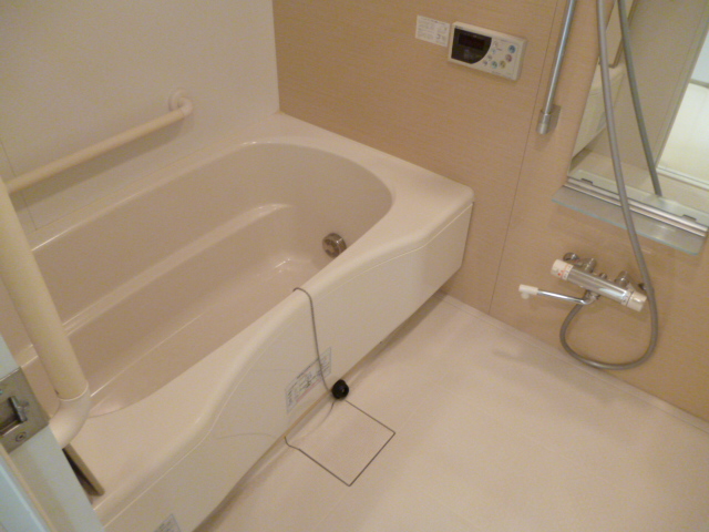 バス・シャワールーム　バス※別部屋参考写真