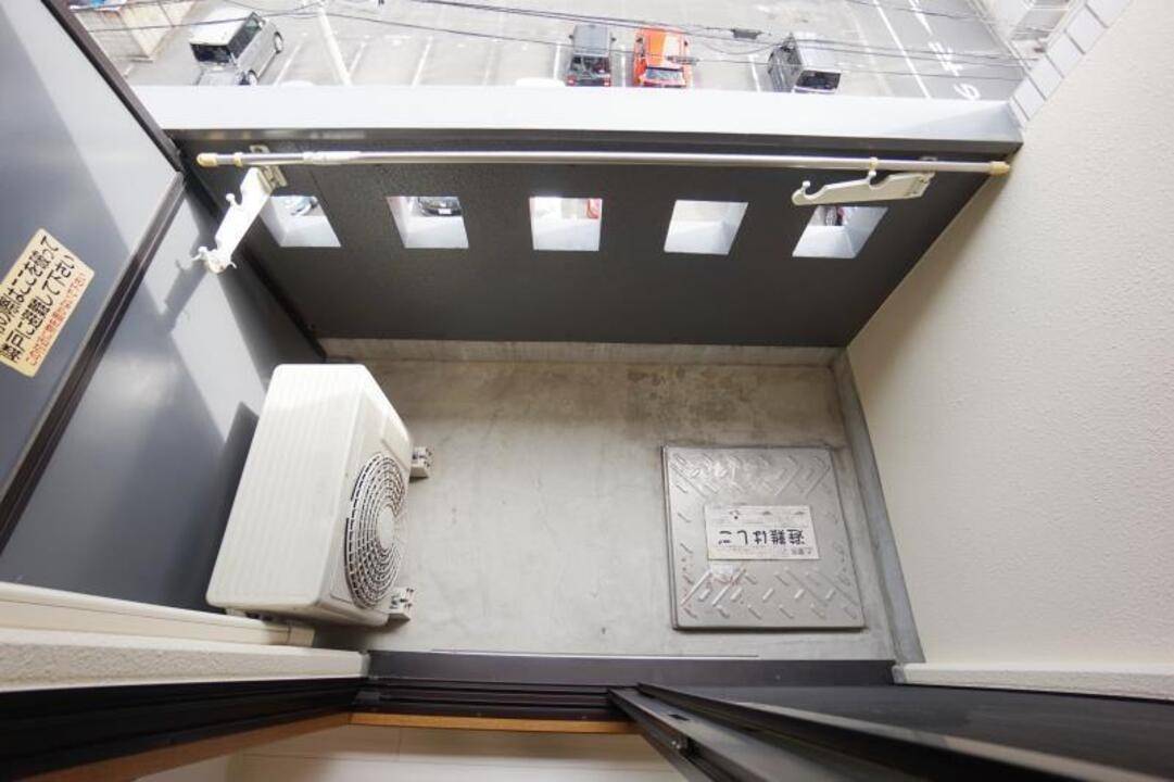 バルコニー　バルコニー