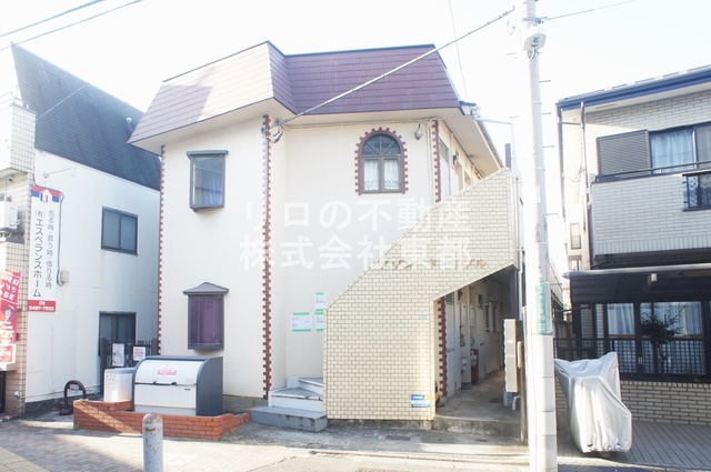 建物外観　通勤・通学・買物、便利な好立地の物件です！！小田急線「喜多見