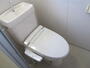 トイレ　温水洗浄便座付き