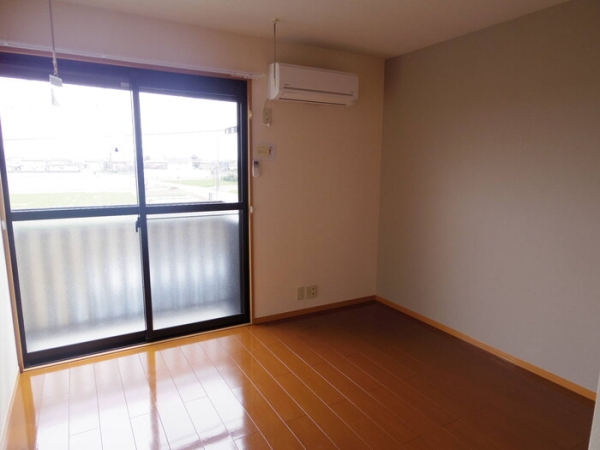 居室・リビング　日あたり良好6.5帖居室