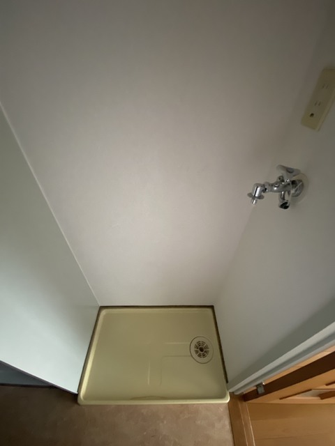 洗面設備　別部屋参考写真です