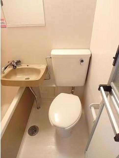 トイレ　別部屋参考写真です