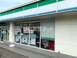コンビニ　ファミリーマート 御調町店（コンビニ）まで674m