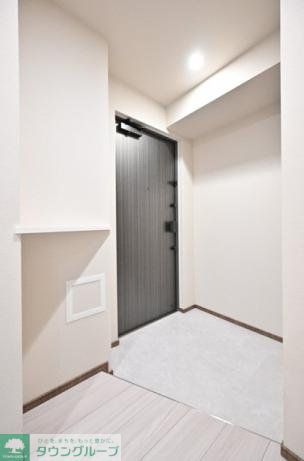 玄関　お部屋探しは株式会社　タウンハウジング　までお気軽にお問合…