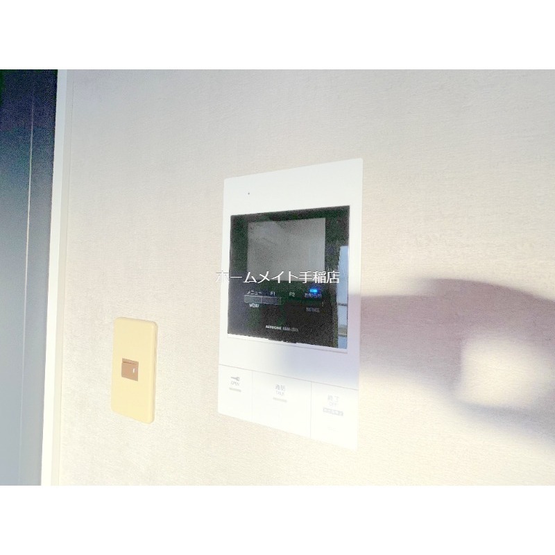 セキュリティ　モニター付きインターホン♪