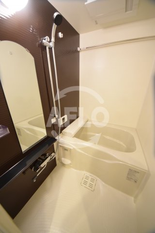 バス・シャワールーム　スプランディッド難波WEST　風呂