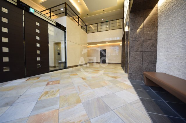 ロビー　カスタリア堺筋本町　ロビー