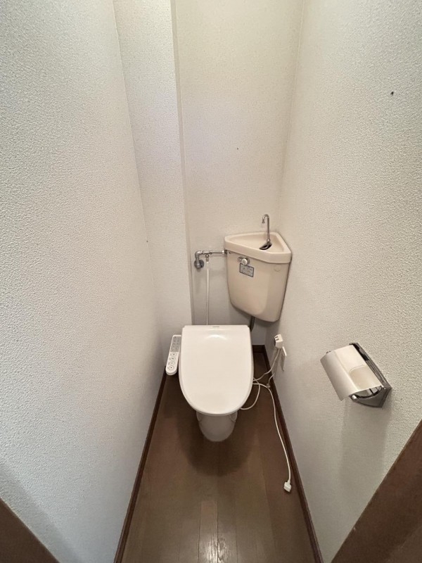 トイレ　トイレ