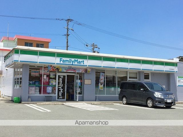 コンビニ　ファミリーマート姫島店（コンビニ）まで700m